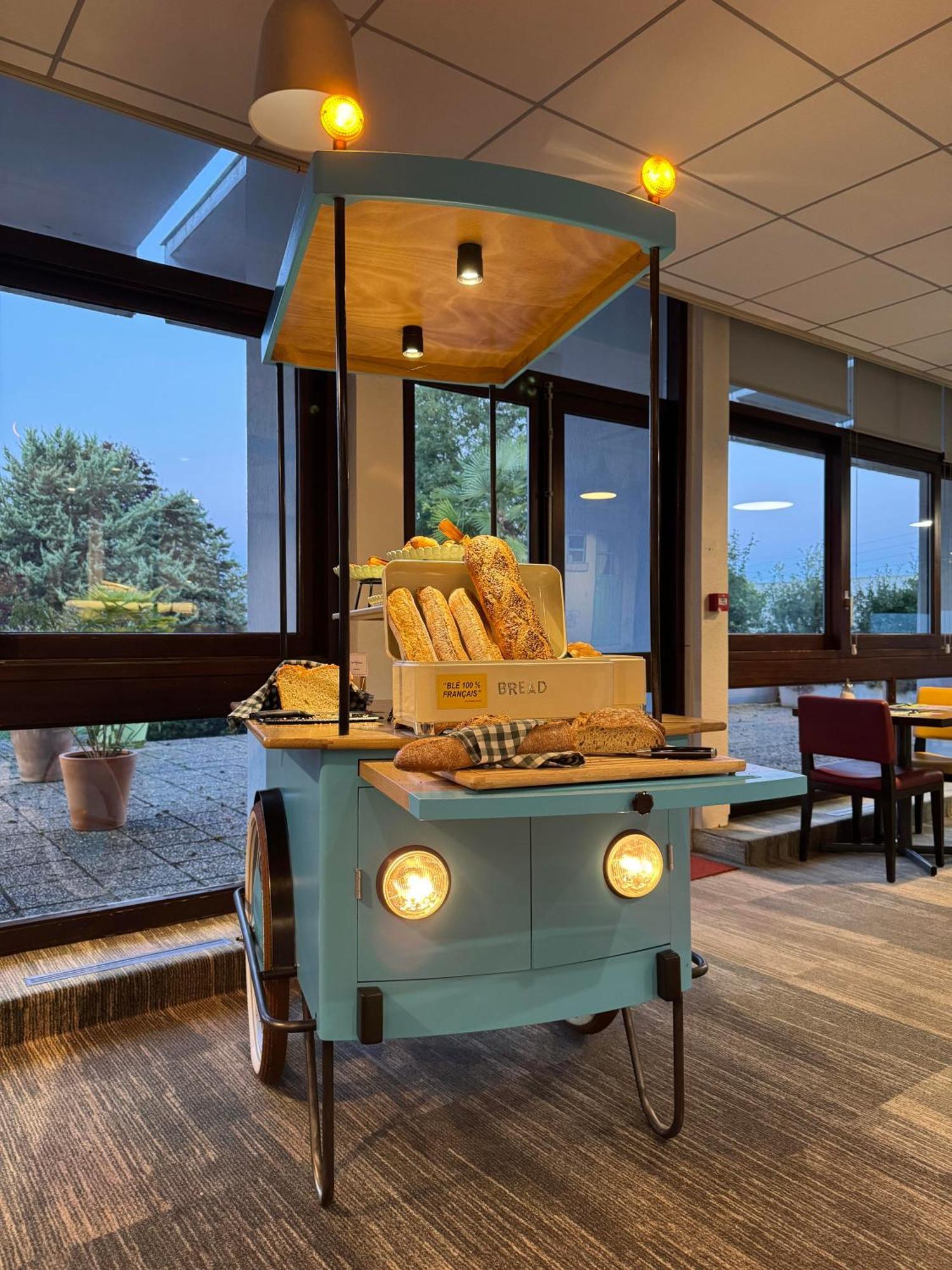 Ibis Styles Angouleme Nord - Hotel Restaurant Champniers  Exterior foto